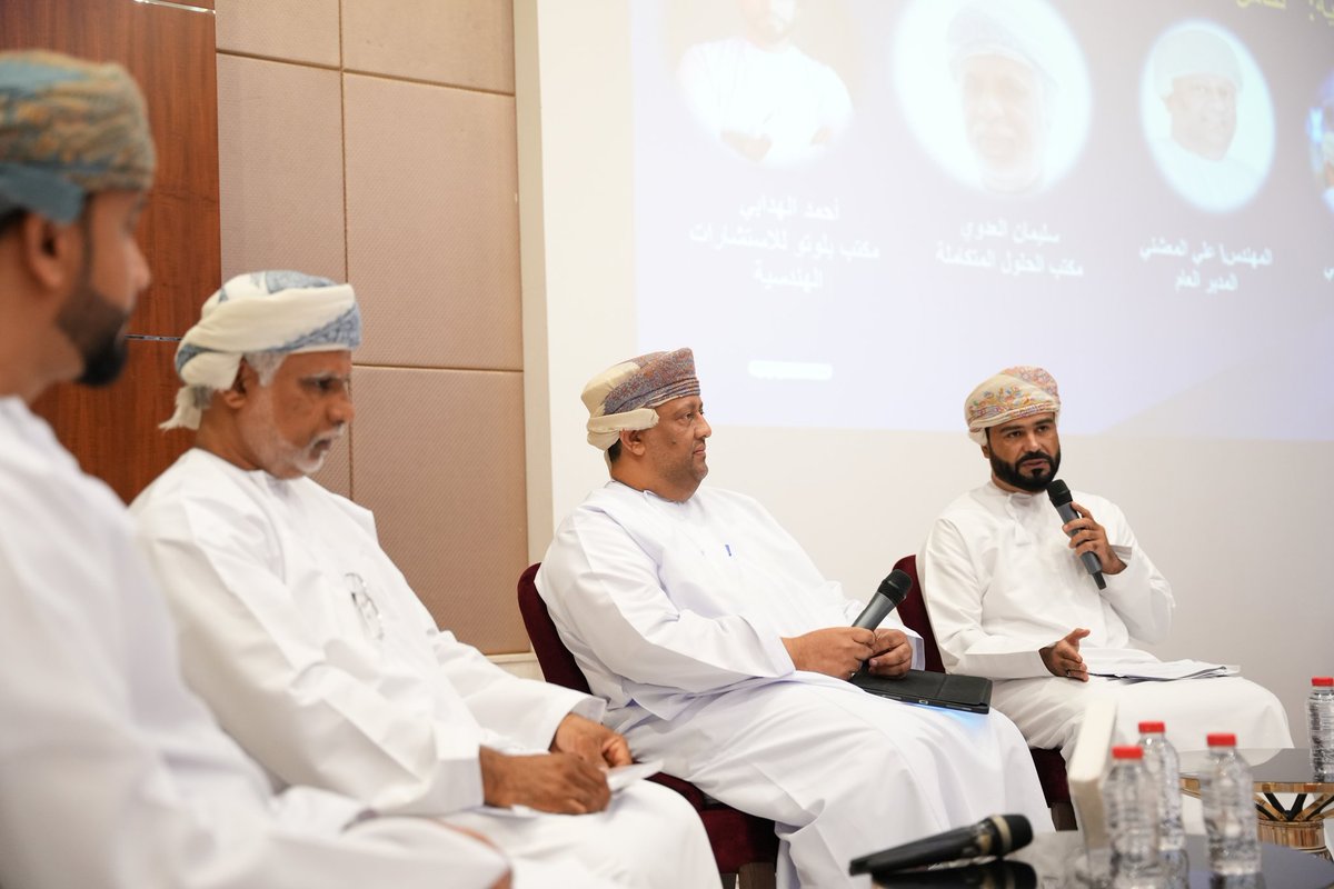 تشرفت بتقديم وإدارة الجلسات الحواريه بالملتقى الهندسي الأول الذي أقامته المديرية العامة للإسكان والتخطيط العمراني بمحافظة شمال الباطنة