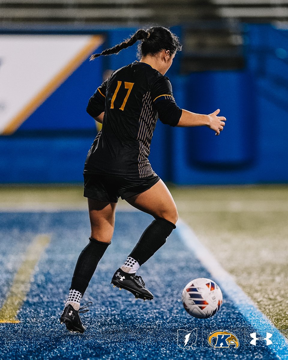 Join us in wishing senior defender, Kelsey Salopek, a Happy Birthday!🎂 🎉

We hope you have a GREAT day Kelsey! 🥳 🎈

#GoFlashes⚡️