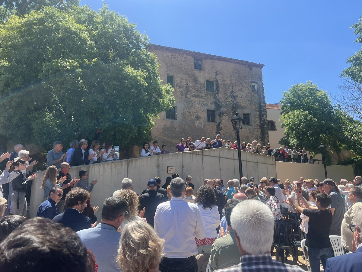 👏🏻A l'Homenatge de l'Imma Costa al seu poble del Montmell.

💚No compartíem espai polític però si la passió pel Penedès.

👉🏻Tot l'escalf a la seva família i el seu poble <a href="/ElMontmell/">Ajuntament del Montmell</a>, i felicitats per l'organització d'aquest acte.
