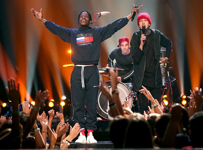 undowires's tweet photo. DOES THIS MEAN WE GET THIS BACK? #BFX #blurryface https://t.co/AEX3hXI0J7