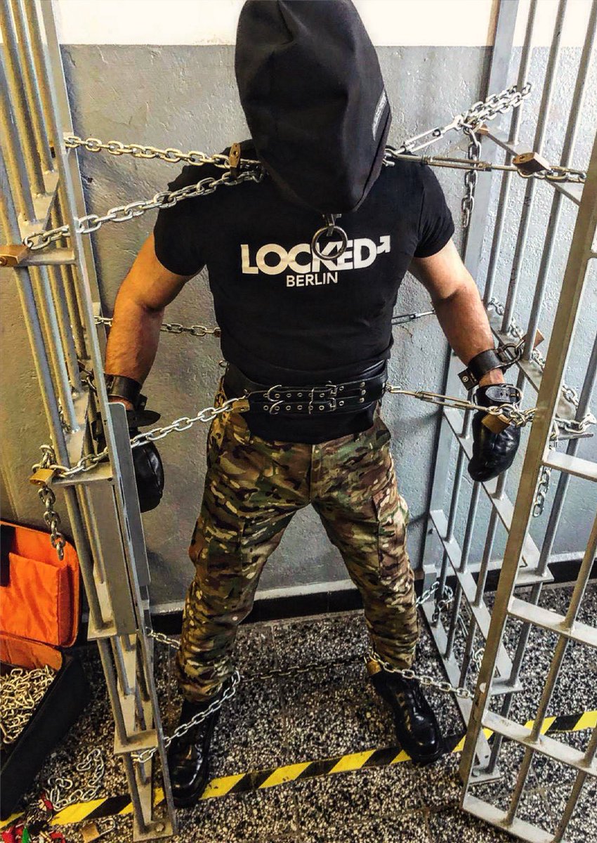 standing still ⛓️ 😈🔒😈