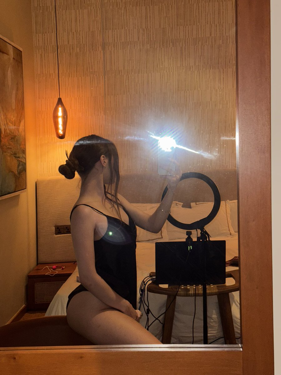 @KateVone tweet media