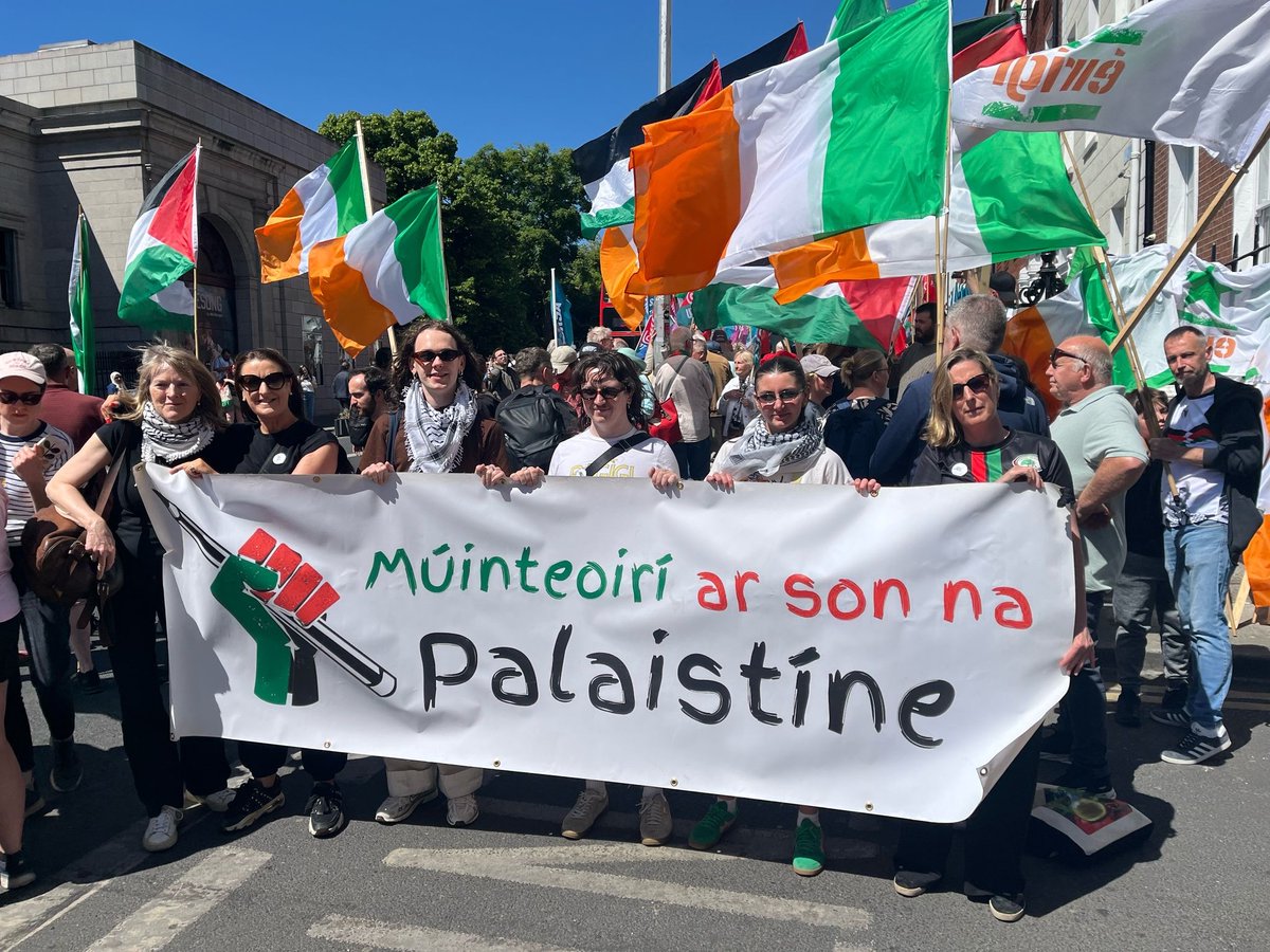 Teachers in Ireland stand with Palestine. 🇵🇸✏️🇮🇪

#Palestine #Gaza #Ireland #Dublin