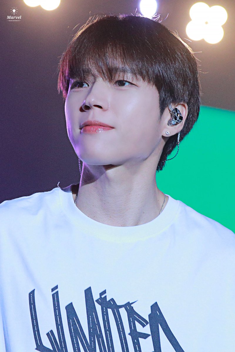 wh_marvel's tweet photo. 🐶🤍🐕🩵💫

250301 LE IN HongKong 

#우현 #남우현 
#WOOHYUN #NAMWOOHYUN
#INFINITE #인피니트
#LIMITED_EDITION https://t.co/2UPCtxBJGM