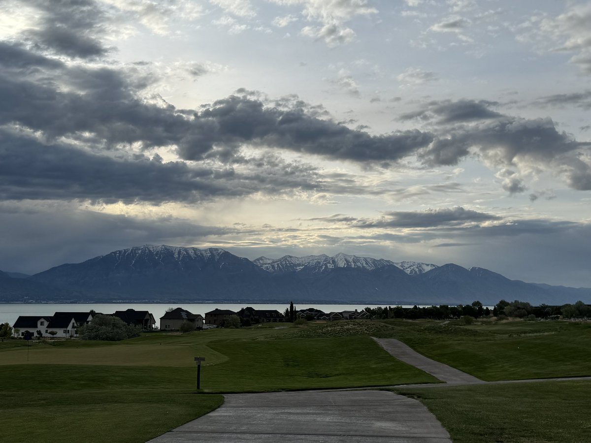 Hookemcougs's tweet image. Not a bad way to start the day