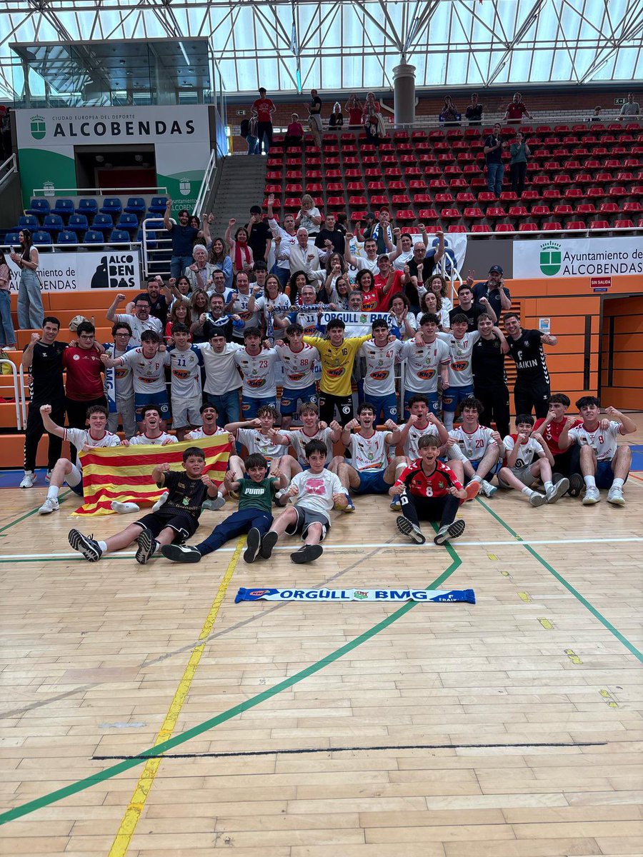 El juvenil A Masculí a la Final del Campionat d’Espanya!!!! 🚀🚀🚀

El KH-7 BM Granollers ha guanyat 24-28 al <a href="/bmalcobendas/">Balonmano Alcobendas</a> i jugarà demà la final davant el Barça Juvenil a les 12:30h.

Som-hi nois! A per la final!!!🤜🏻🤛🏻

#BMGx80 #orgullbmg⚪️🔵