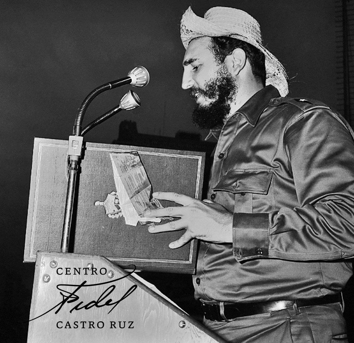 #Fidel:"Darles las gracias, como revolucionario de esta época, por haber tenido la oportunidad de ver con nuestros propios ojos y de apreciar los frutos de lo que en el corazón y la inteligencia de nuestros campesinos ha sembrado la #Revolución". #DíaDelCampesino