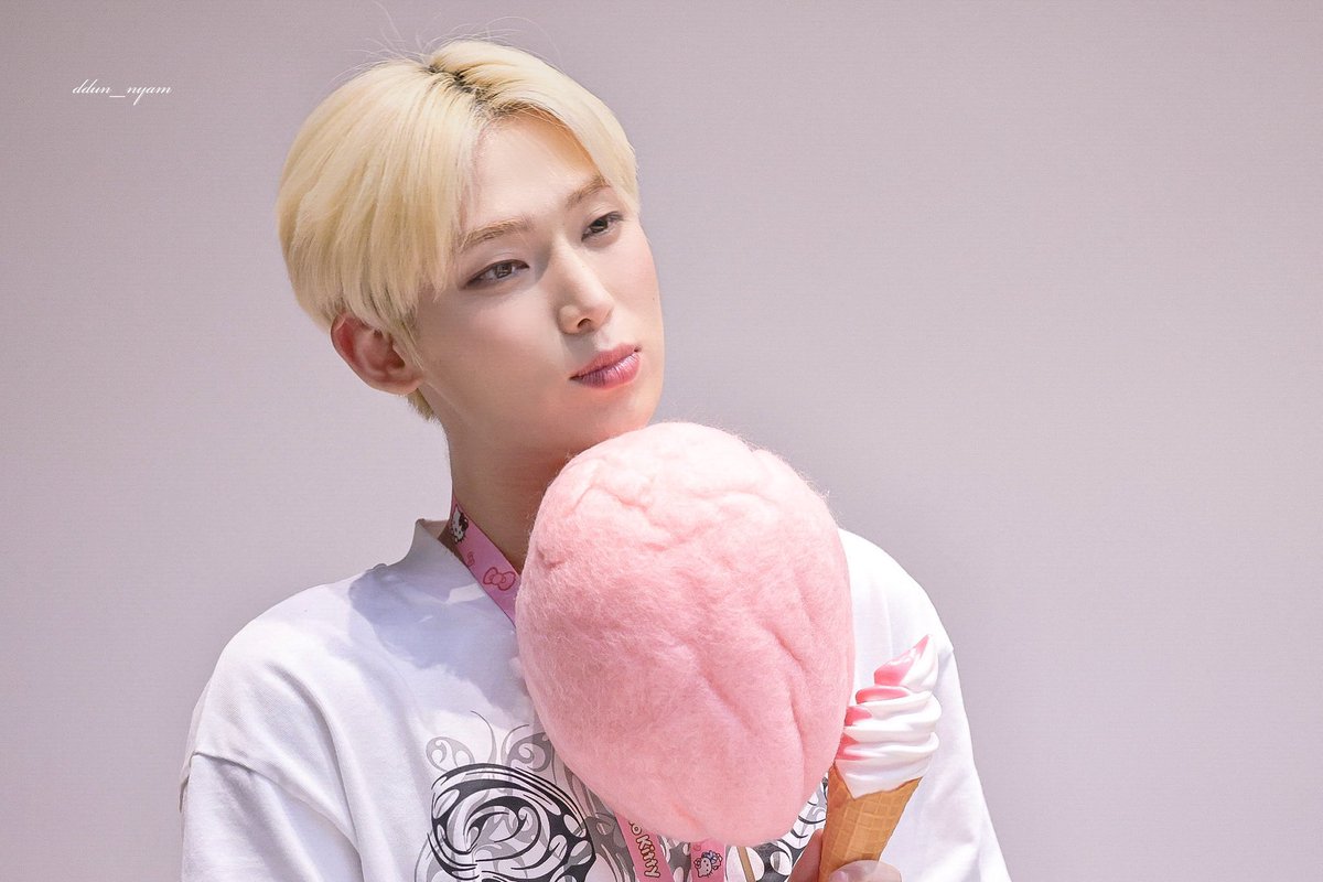 ddun_nyam's tweet photo. 240718 🍧

애기

#선우 #엔하이픈 
#SUNOO #ENHYPEN
@ENHYPEN_members https://t.co/dEX1QwBhDT