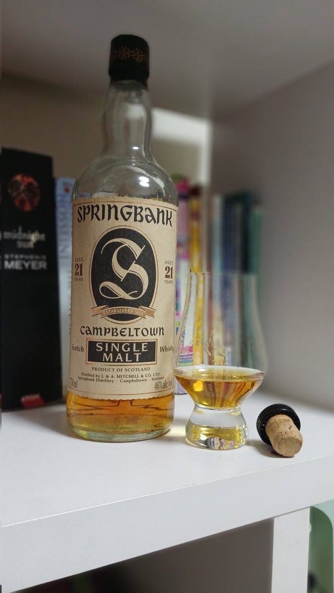 Happy @worldwhiskyday 2025, my peeps🥃

To celebrate World Whisky Day, revisiting an oldy from @springbank1828 🥃🥃

#Whiskyboss #wbsa #worldwhiskyday #Springbank #Singlemalt #whisky #Scotch #dram #collectable #rare #wwd2025