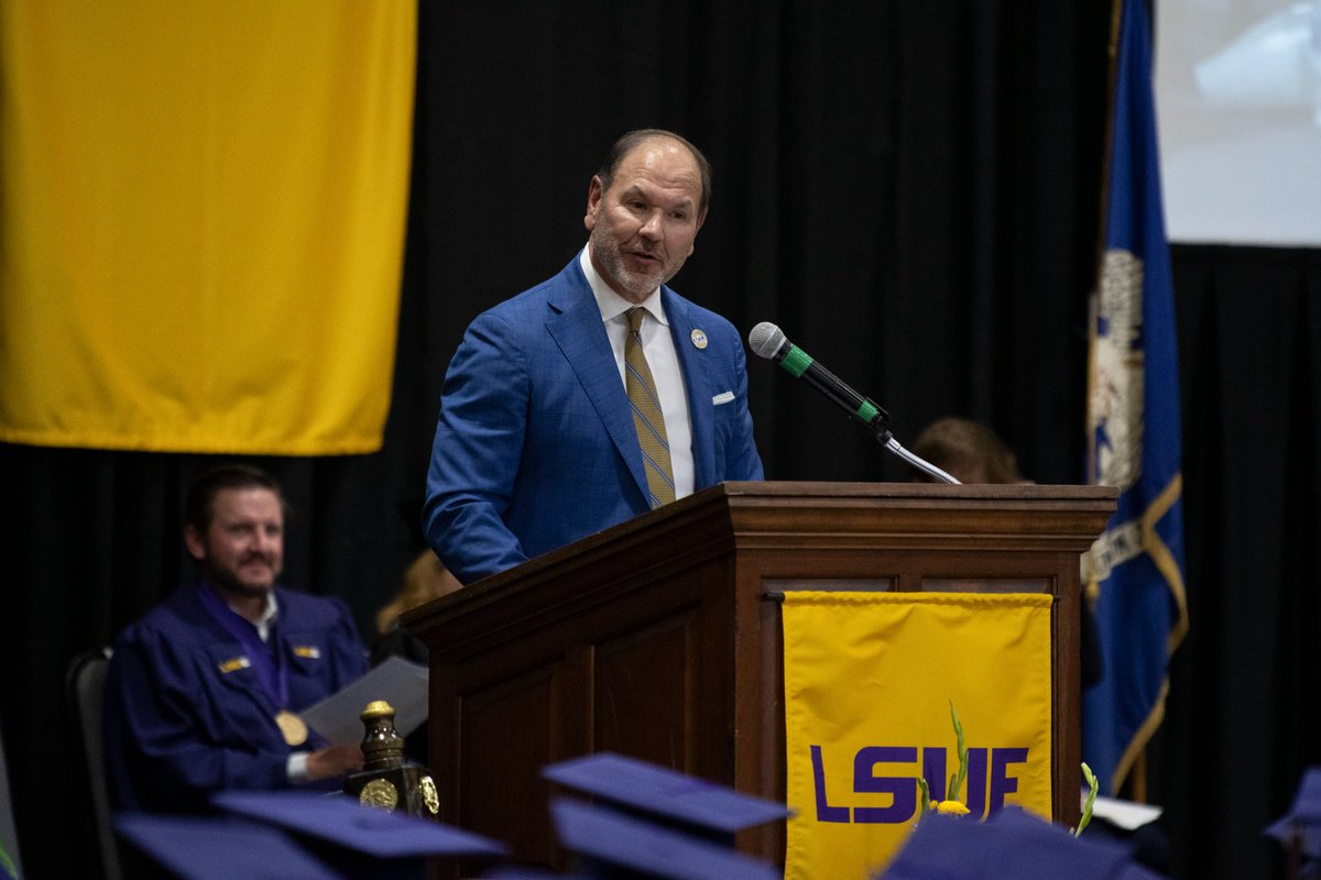 LSUEunice's tweet image. What A Day! We celebrated another RECORD graduating class on Friday with our Spring 2025 Commencement ceremonies. Congratulations to all of our new LSUE alumni - we can't wait to see what your future holds!
See the full graduate list with link below:
lsue.edu/mediacenter/20…