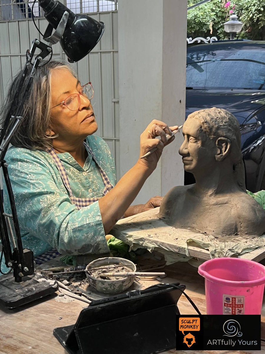 sculptmonkey's tweet photo. It's been a long time since I've posted....and that's a good thing! I've been busy with classes and an order that's challenging my knowledge. 
Here are some pictures from my current sculpture class.  
#sculptmonkey  #clay #sculpture  #ceramics #ceramicsculpture  #interiordesign https://t.co/eugzdZliPW