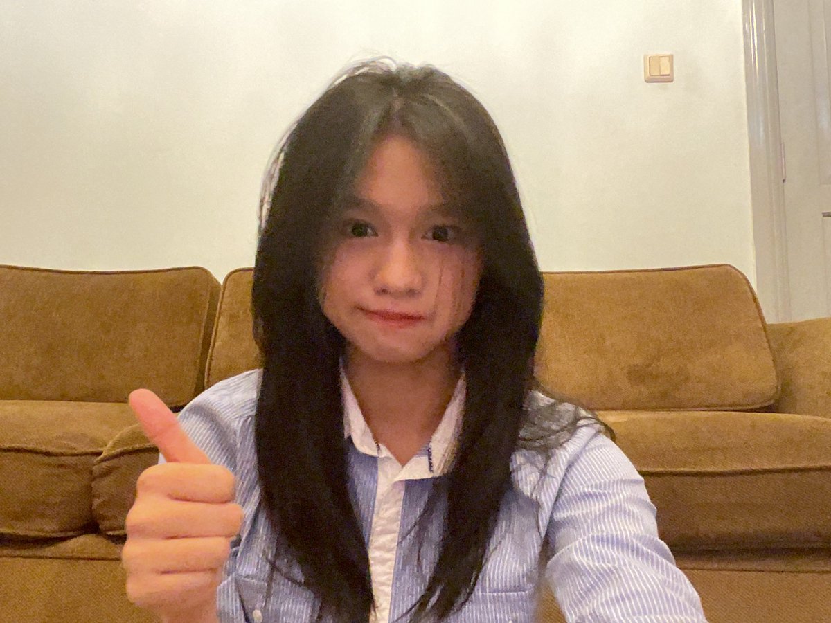 Nala_JKT48's tweet photo. THANK UUU VC HARI INIII SEMUANYA! nanntii ketemuu lagii tanggal 21 yeaah kk kk smwnyaa🫶 https://t.co/qq6uQEfx38