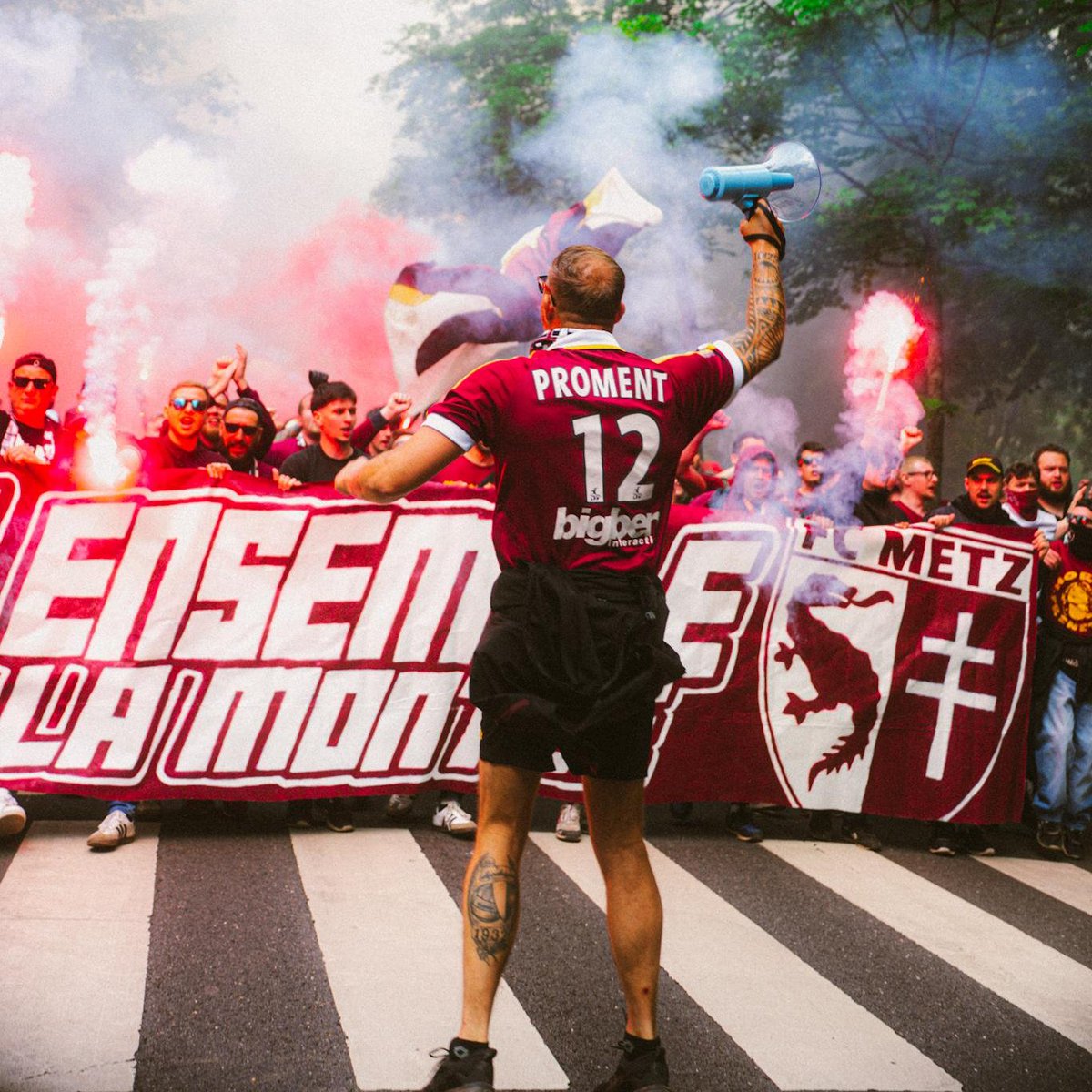 FCMetz's tweet image. #FCMUSLD [ ℙ𝕣𝕠 ]

😏 Dis que t'as les 𝗺𝗲𝗶𝗹𝗹𝗲𝘂𝗿𝘀 𝘀𝘂𝗽𝗽𝗼𝗿𝘁𝗲𝗿𝘀 sans dire que t'as les 𝗺𝗲𝗶𝗹𝗹𝗲𝘂𝗿𝘀 𝘀𝘂𝗽𝗽𝗼𝗿𝘁𝗲𝗿𝘀.

TOUS ENSEMBLE POUR LA MONTEE ❤️