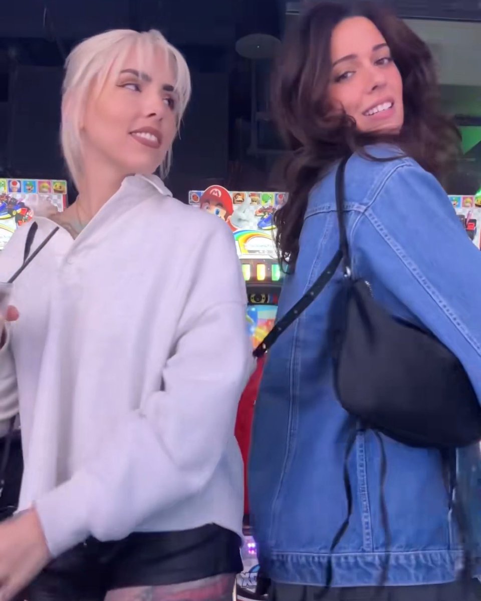 thinkerjas's tweet image. thinking about them