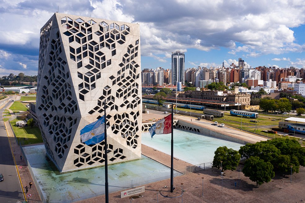 DiarioPuntal's tweet image. 👉🏼Por falta de acuerdo, la #Provincia evalúa dar #aumentos por decreto

💬 La posibilidad está siendo analizada por el #gobernador para que los trabajadores #estatales cobren a fin de mayo con los incrementos de marzo y abril.

✍🏼@mirastorzaok
🌐puntal.com.ar