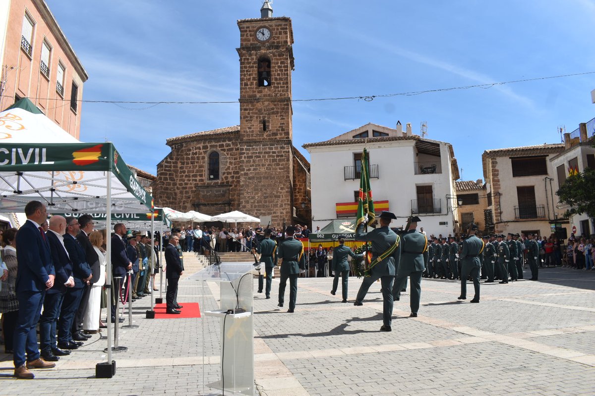 dipualba's tweet photo. 🆕️ #Letur ha acogido el 181 #Aniversario de la @guardiacivil_ab, y hemos participado en la cita de la mano de nuestro diputado del #SEPEI, José A. Gómez, poniendo en valor “su #imprescindible labor” en el día a día de la provincia y su respuesta ante situaciones de emergencia🙌🏻 https://t.co/r2nWLTLxLI