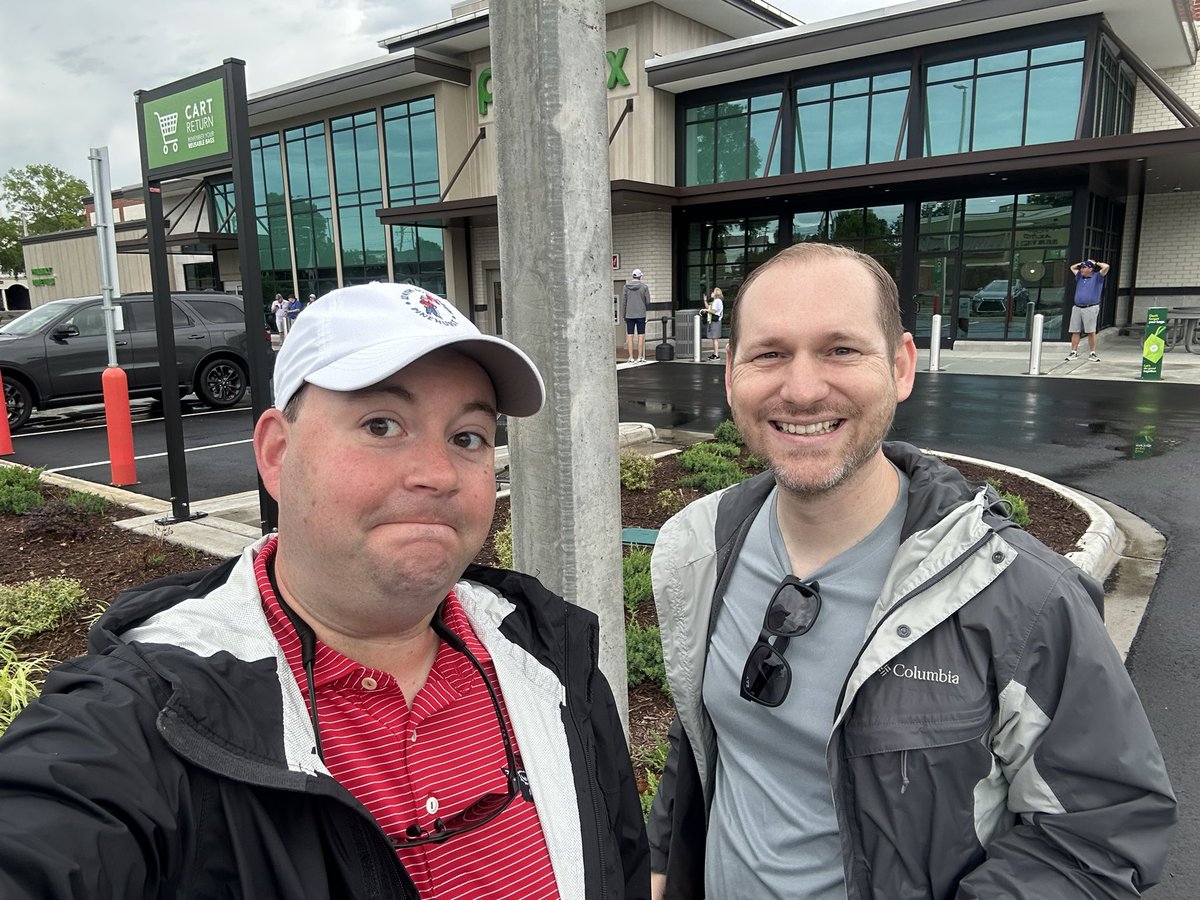 Interesting start to our day at the <a href="/PGAChampionship/">PGA Championship</a>…

Huge line at gates because of a storm - buses to the course turned around. Driver pulled into a random office complex - bottomed out - and the bus is now stuck. 🤯

Now - we’re all waiting for Ubers at a random Publix… 🤷🏻‍♂️