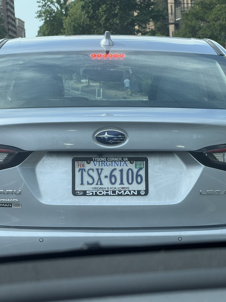 RealEstateToAI's tweet image. I see the world through the lens of a vibe coder these days #vibecoder #ai