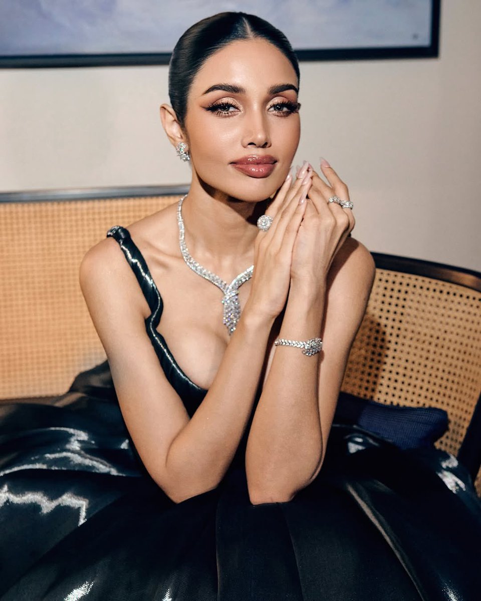 YBBMINE's tweet photo. สวยมากกกกกกกก

VEENA BORN IN CANNES
#VEENACannesFilm2025 https://t.co/QoG88ticOR