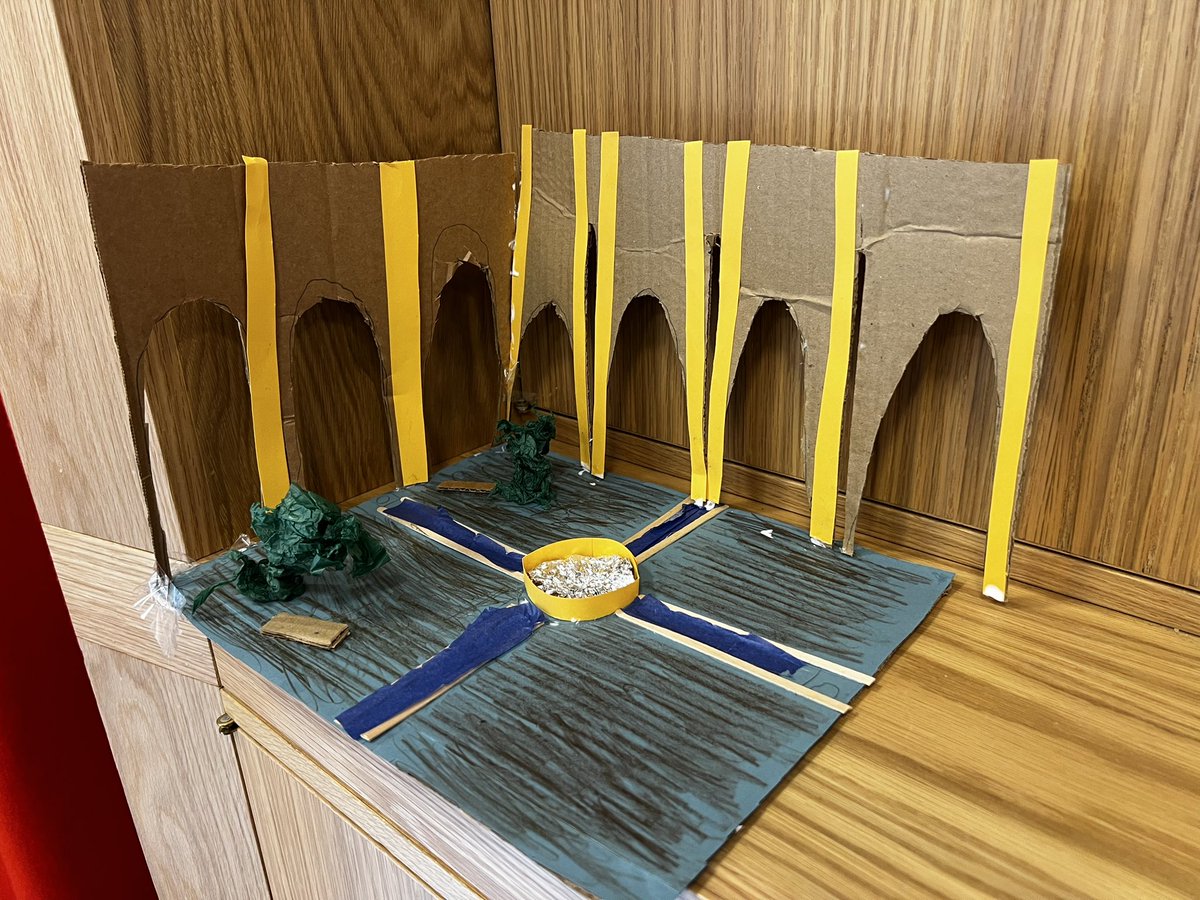 In today's engaging sessions, our students explored model making techniques, applying their new skills to Pompidou plaza and the Alhambra gardens.

check out archimake.org and give @archimakeorg a follow on social media. contact us at archimake.org/Contact/. #templebar