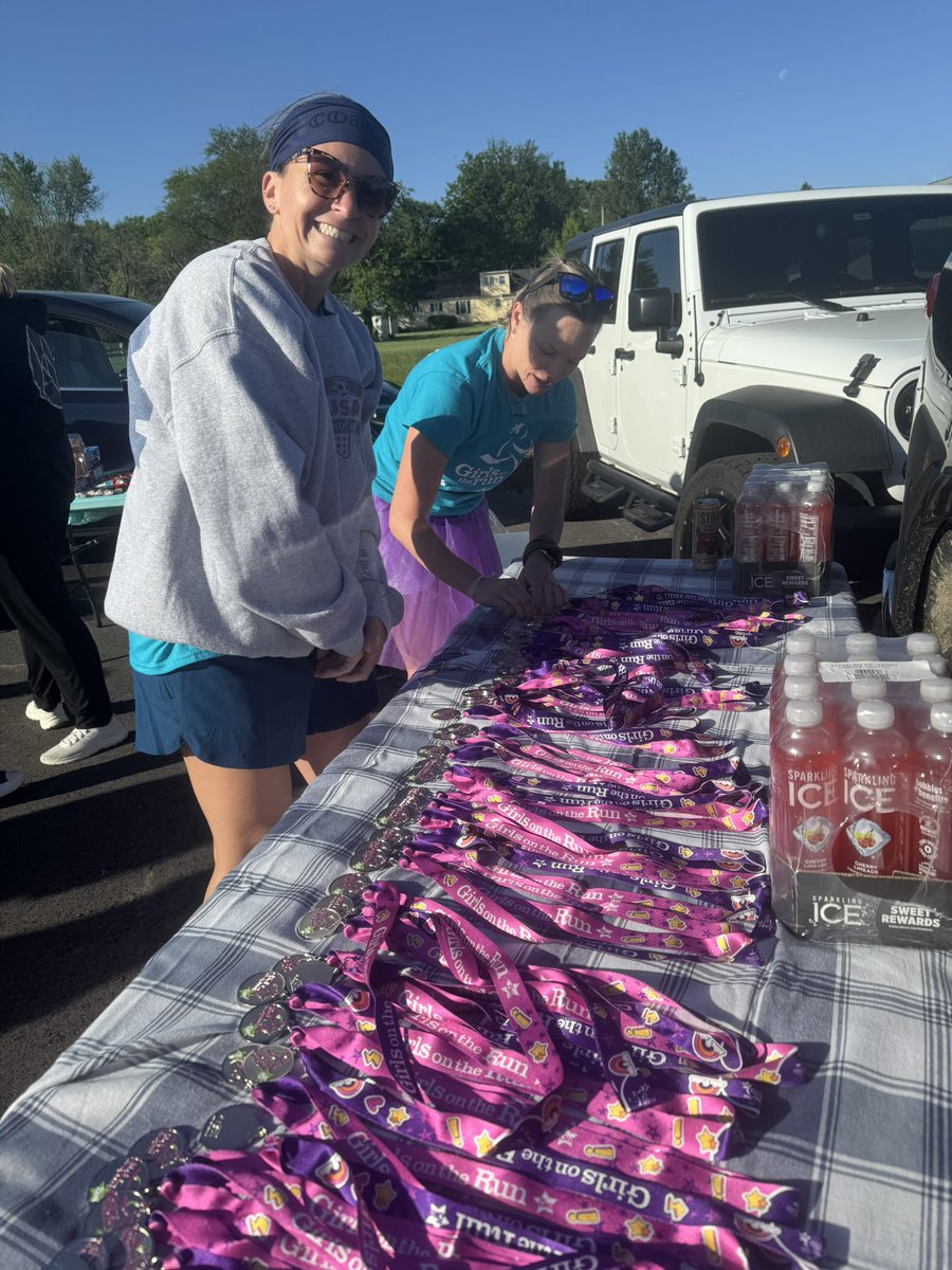 PESPrincipal (@pesprincipal1) on Twitter photo That is a wrap <a href="/GOTRIndiana/">GOTR Central Indiana</a> We overcame a cancellation and made it happen! Could not have done it without our amazing leadership, Nikki Bell, and our awesome coaching staff. Until the fall seasonβ¦..keep going! <a href="/nwhsc1/">David Hobaugh</a> That is a wrap <a href="/GOTRIndiana/">GOTR Central Indiana</a> We overcame a cancellation and made it happen! Could not have done it without our amazing leadership, Nikki Bell, and our awesome coaching staff. Until the fall seasonβ¦..keep going! <a href="/nwhsc1/">David Hobaugh</a>