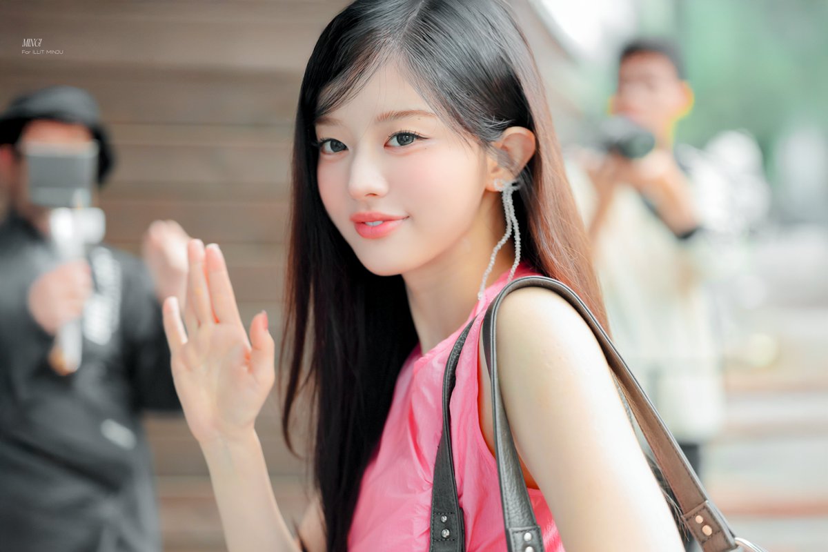 Ming_040511's tweet photo. 250516
🥺

#아일릿 #ILLIT
#민주 #MINJU https://t.co/Z4NY6hRlDP