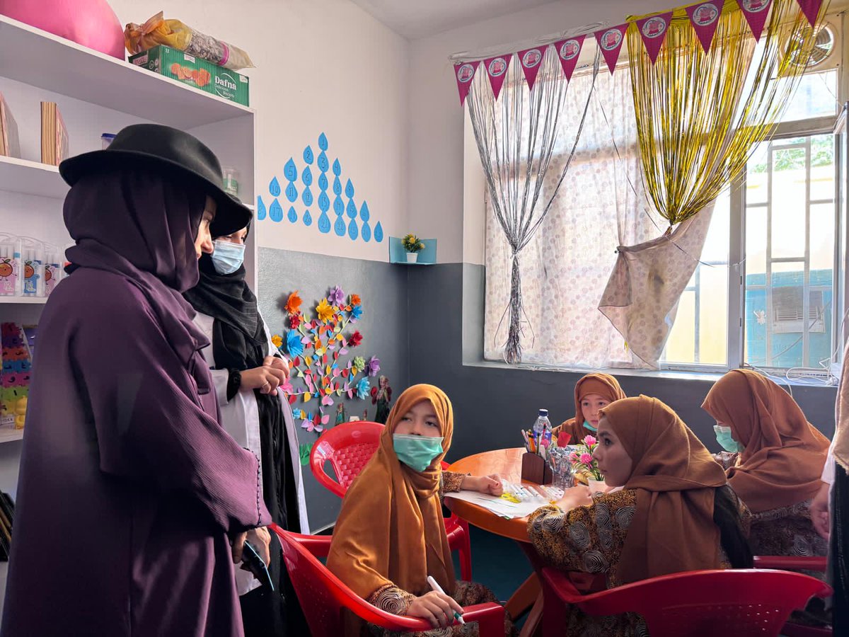 EUinAfghanistan's tweet photo. 🇪🇺#Health 🩺| In Jawzjan, with @UNODC_COAFG, we🇪🇺are active against drug addiction, which hampers the development of #Afghanistan.
We fund drug addiction center w/ 20 beds for women &amp; girls.
This center  restores #women's dignity &amp; decent life.
#EU stands with Afghan #people.
2/2 https://t.co/G2ATYa7hoU