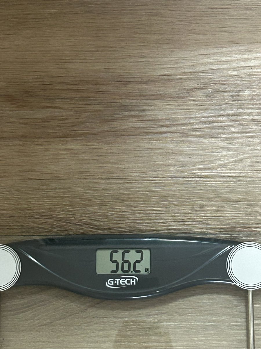 stellllss's tweet photo. FALA SERIO QUE DELICIA!!!! 
1 semana fazendo intake certinho, treinando bonitinho e temos -1,1 kg 💋 https://t.co/35ia9s2Bqs