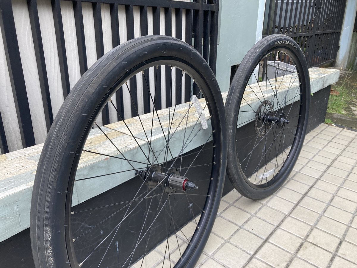 #fnfjb

Frameset marin nicasio SE - 4jt
Crank GRX - 1,2jt
Wheelset 650x47 - 1,1jt

Detail ada di alt
Lokasi Bogor kota