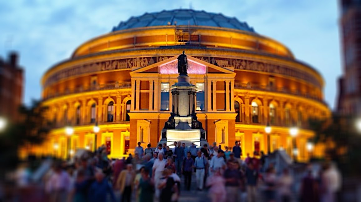 Mission Accomplished. Made the finish line for ⁦<a href="/bbcproms/">BBC Proms</a>⁩ tickets from 9000th in the queue. Bravo, ⁦<a href="/RoyalAlbertHall/">Royal Albert Hall</a>⁩ team for optimum online orchestration. May the summer begin, ⁦<a href="/BBCRadio3/">BBC Radio 3</a>⁩ and ⁦<a href="/classicjacko/">Sam Jackson</a>⁩ #BBCProms 🎶