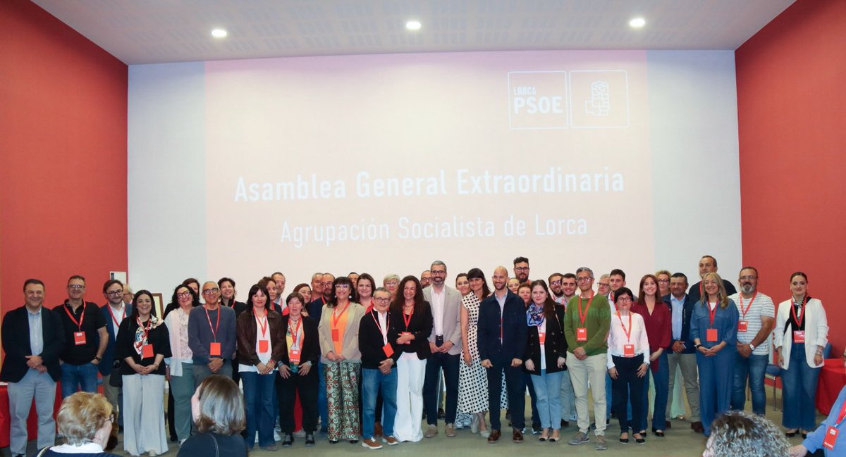 PSOELorca's tweet photo. 🌹Isabel Casalduero, fue elegida por aclamación nueva Secretaria General del PSOE de Lorca, convirtiéndose así en la primera mujer en liderar la Agrupación Socialista lorquina.

Comienza una nueva etapa ilusionante en el PSOE lorquino, con un aire de renovación y experiencia. https://t.co/uQRl29acEI