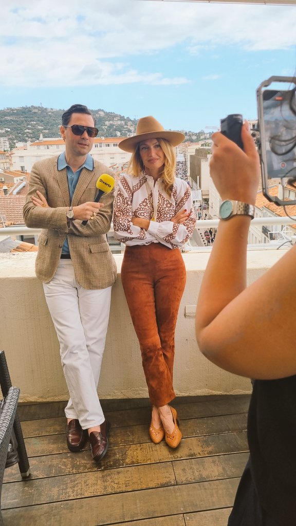 [ <a href="/Festival_Cannes/">Festival de Cannes</a> ]
Retour en images sur <a href="/gaspardroyant/">Gaspard Royant</a> x <a href="/aureliesaada/">aurelie saada</a> qui présentaient sur scène pour la première fois quelques chansons nouvelles écrites à 4 mains. Un instant de grâce, un moment suspendu dans le jardin secret de la <a href="/sacem/">Sacem</a> #Cannes2025