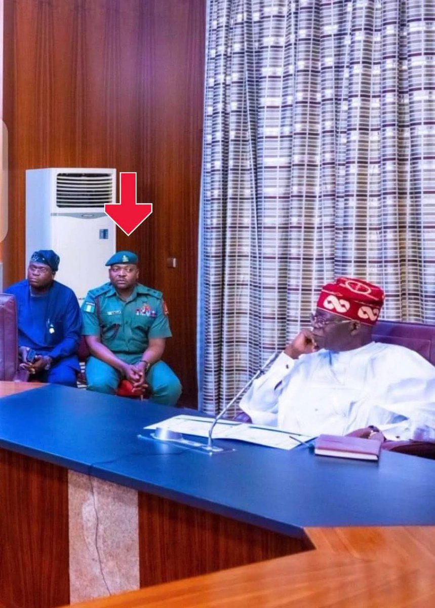 HOW MR PRESIDENT BROKE PROTOCOL FOR HIS ADC

In leadership courses, there's an aspect called servant-leader disposition. I remember the late President Umar Yar'adua emphasised this quality during his short-lived administration.

Yesterday, during the meeting of President Tinubu