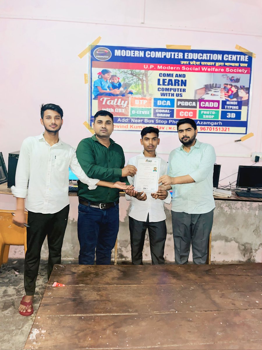 upmws_org's tweet photo. Distribution of certificates to students of Accounting, Tally, Advanced Excel and wishing them a bright future. https://t.co/6aeSIa0kBl