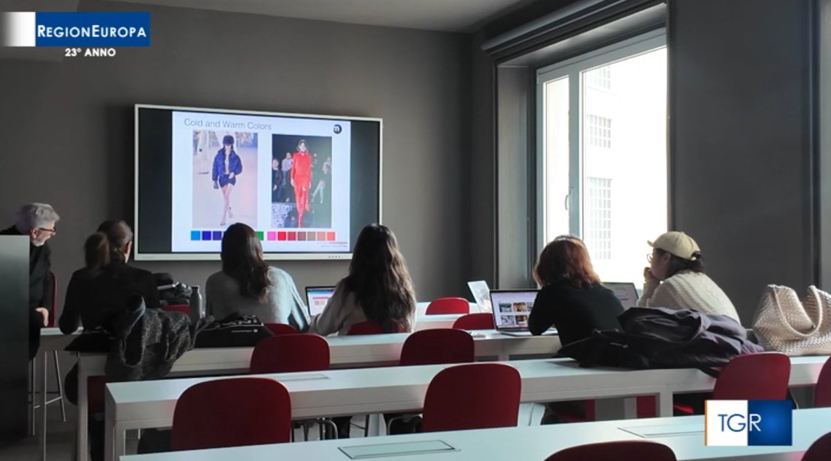 Domani #18maggio 11.25 <a href="/RaiTre/">Rai3</a> <a href="/RaiPlay/">RaiPlay</a> Come si formano i futuri stilisti che contribuiscono al successo del #Fashion #MadeInItaly nel reportage di <a href="/DanielaCuzzolin/">Daniela cuzzolin ob.</a> sull'Istituto Marangoni di #Milano