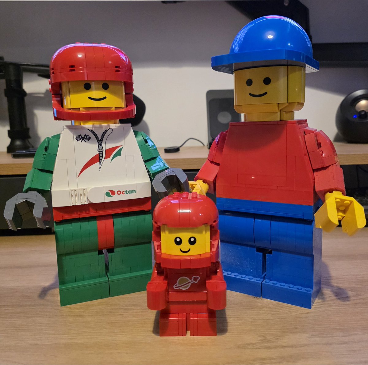 lifeinbrick's tweet image. New friend 😍😁
I love these upscale minifigures sets so much.

@LEGO_Group #lego #legoset #legominifigure #legobabyastronaut #legogwp
