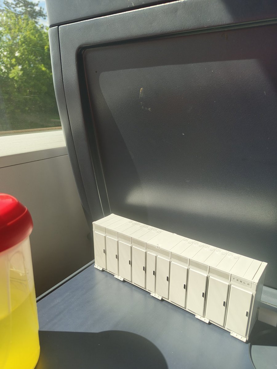 Megapack on a Train ⚡