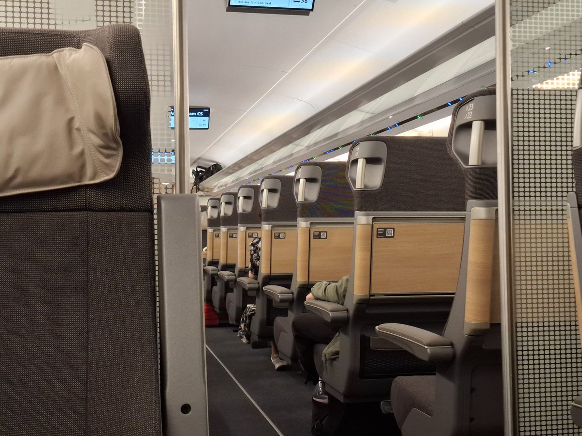 Inmiddels al onderweg met ICE 128 naar Utrecht Centraal om dan naar Rotterdam Centraal te gaan en dan zit de #interrail trip er weer op waren mooie dagen 😎