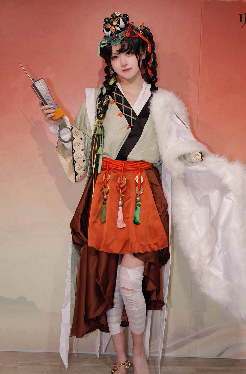 Cosplay/コスプレ 

▶︎ ﾘﾊﾞｰｽ1999 1.5周年ｲﾍﾞﾝﾄ/梁月

Model: 千阳（ちよ）(@tokio0131)さん

撮影させて頂きありがとうございました。
※掲載許可済

#リバース1999
 #リバース1999ハーフアニバ https://t.co/8TVBZ8k693
