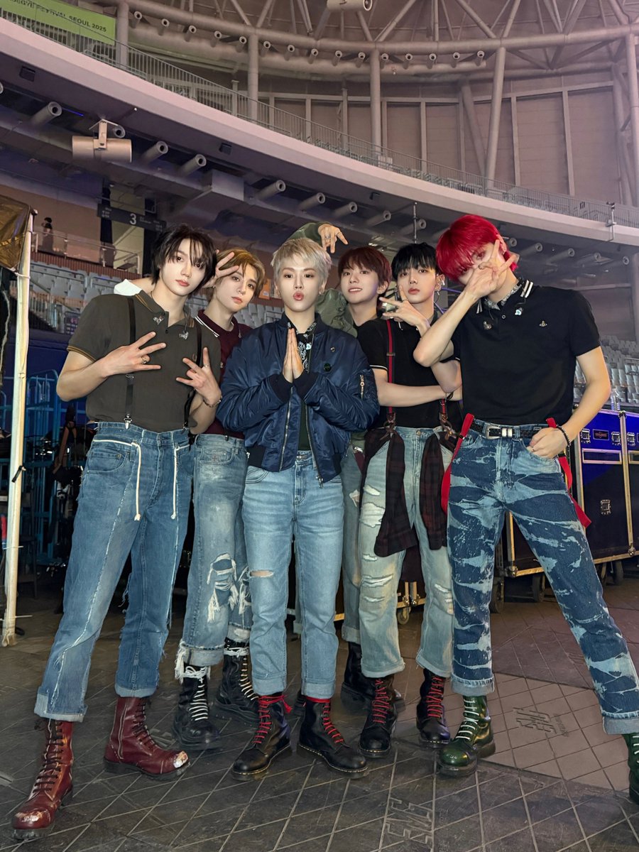 250517 이세계 페스티벌 2025🚪📸  

#BOYNEXTDOOR #보이넥스트도어 #BND 
#BOYNOW