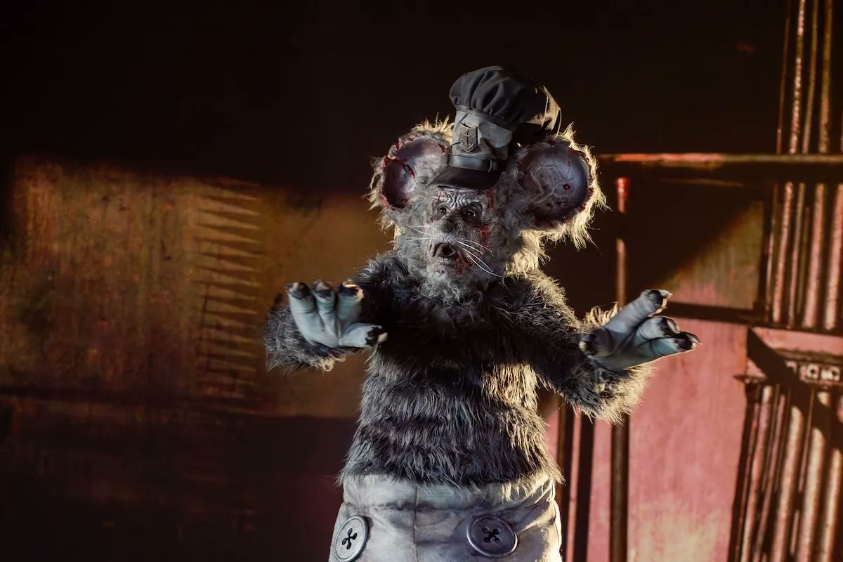 #SCREAMBOAT is a blood-soaked horror parody where a cartoon mouse slashes his way through a midnight ferry ride.
From the team behind The Mean One &amp; starring Terrifier's David Howard Thornton.
Now streaming.

#Horror #Screamboat #SlasherFilm #IndieHorror #TerrifierFans