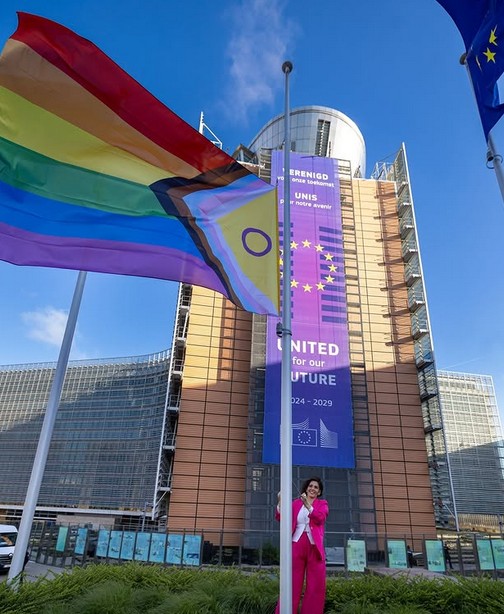 EuropeDirectPyr's tweet image. Le respect, la tolérance et la non-discrimination sont des valeurs fondatrices de l'UE.
#IDAHOT2025 #LoveIsLove
@EU_Commission renforce son engagement contre la violence et la discrimination fondées sur l’orientation sexuelle et l’identité de genre
europedirectpyrenees.eu/droits-fondame…