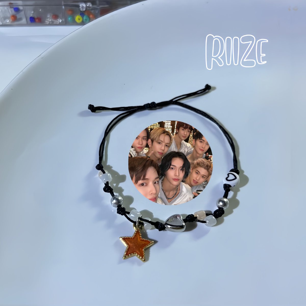 RTs and likes are very much appreciated!

OPEN PRE-ORDER [Gelang versi Kpop]

📌17 - 22 mei 2025
🔗link pre-order: s.shopee.co.id/3qAcQkcYR6?sha…

kindly dm me if you have any questions >_<