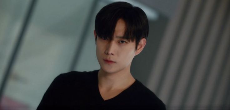JJaeyumixx's tweet photo. Not single happy scenes for #LordDoha through out all eps of #MoonInTheDay except for maybe only 1 eps, so i expected #YoonJunSeo #DearX would be like that too.. (if it's according to the the webtoon) #KimYoungDae https://t.co/uqeemSyf2u