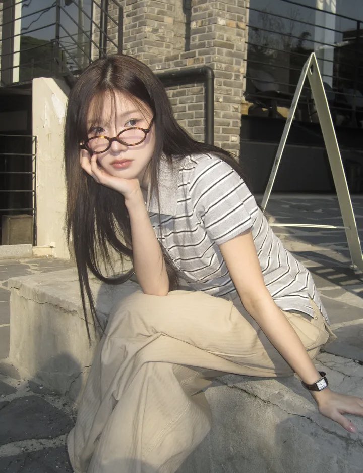 흔하지 않은 느좋 반팔 위시리스트 타래໒꒱·°✧

(링크로 수익 발생 시 일부를 지급 받음)