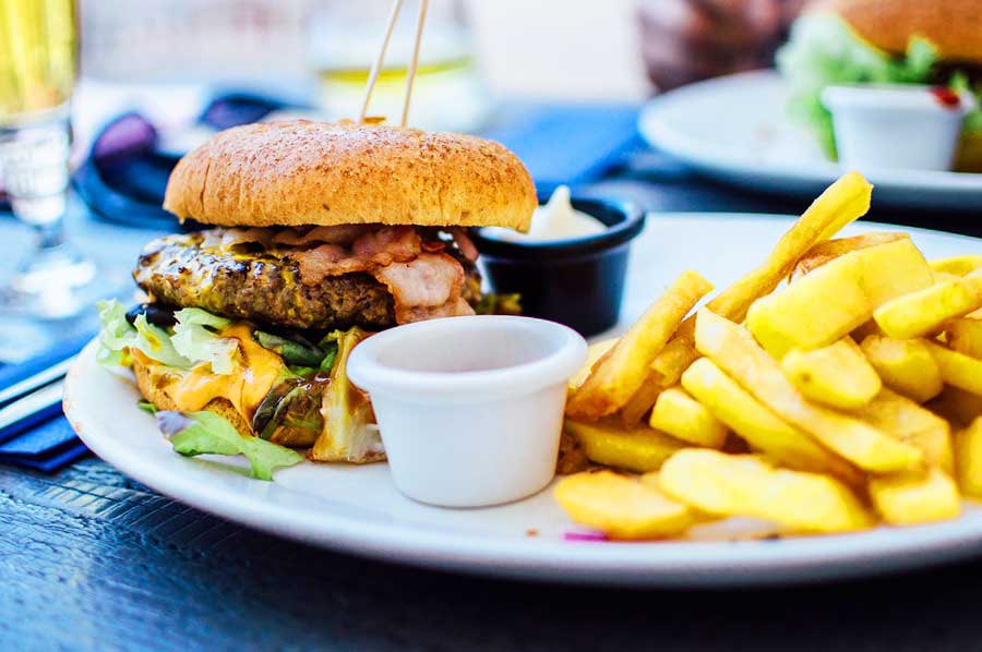 💥 SATURDAY:
🏏 Our 1ST XI welcome <a href="/kendalcricket/">Kendal Cricket Club</a> &amp; we welcome our Pro, Ankur Malik, back from injury

🍺🥂 Bar open
🍔 Food available
☀️Soak up the sun in St Anne’s biggest beer garden 😎

Or watch the live stream on our YouTube channel 👇
🎥 WATCH LIVE: youtube.com/watch?v=YS4Kj_…