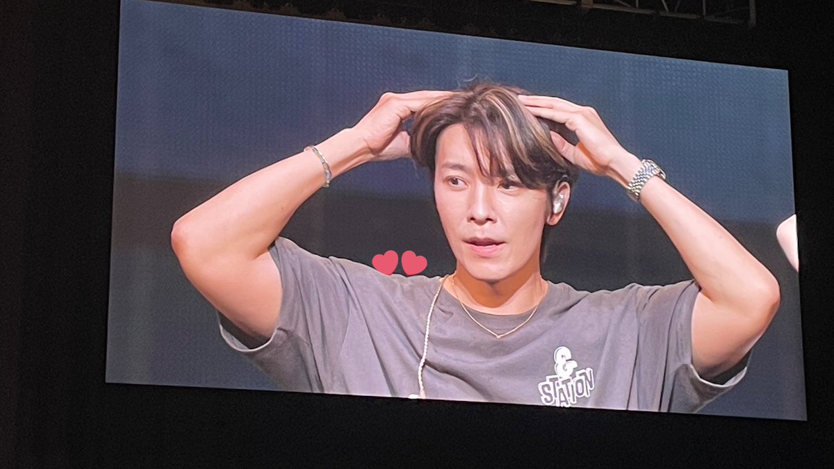 duckhae's tweet photo. DH’s new hair✨ he said it’ll only last for a week hahah https://t.co/ozFhQJbuqI