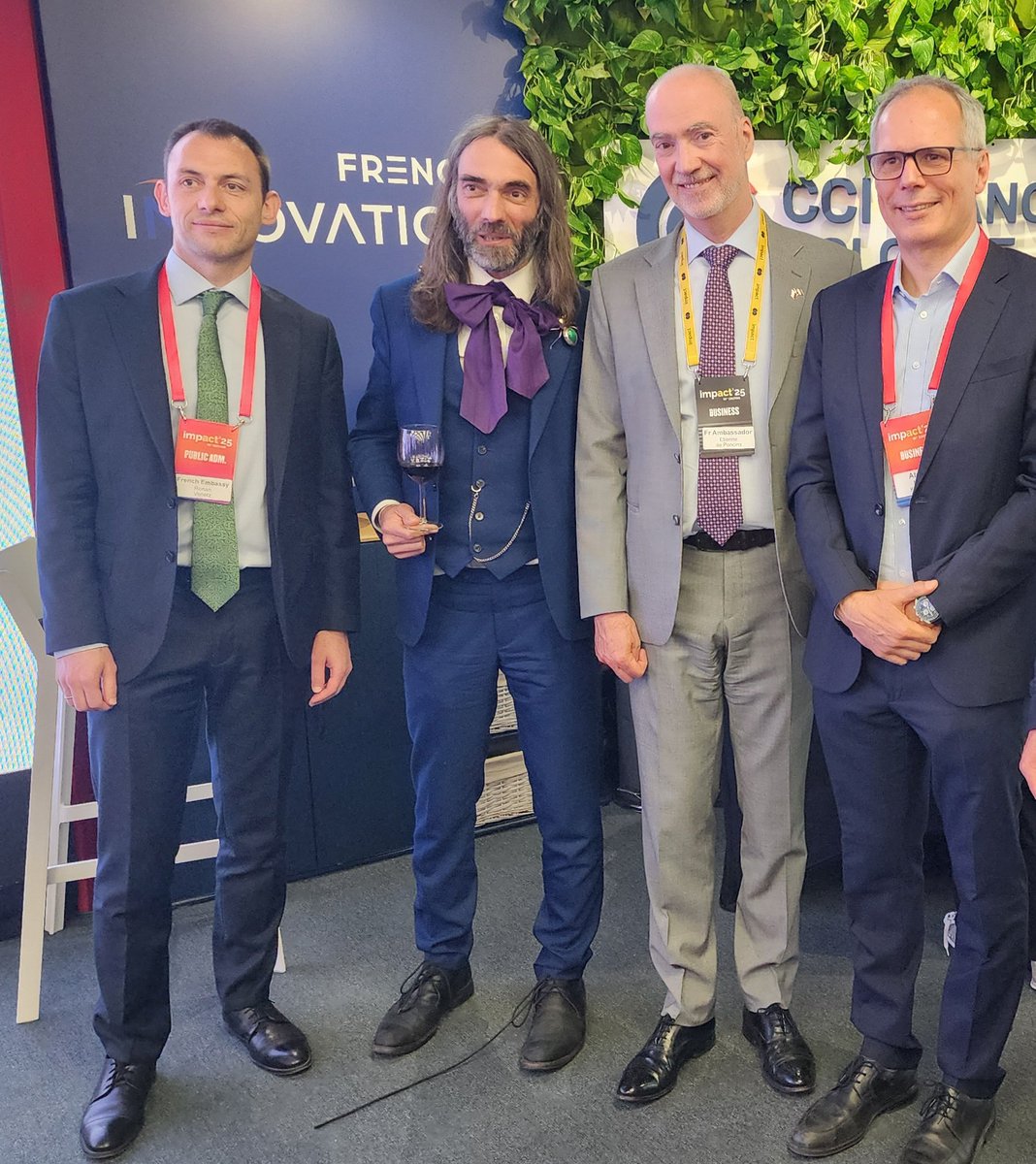 Etienne de Poncins tweet media