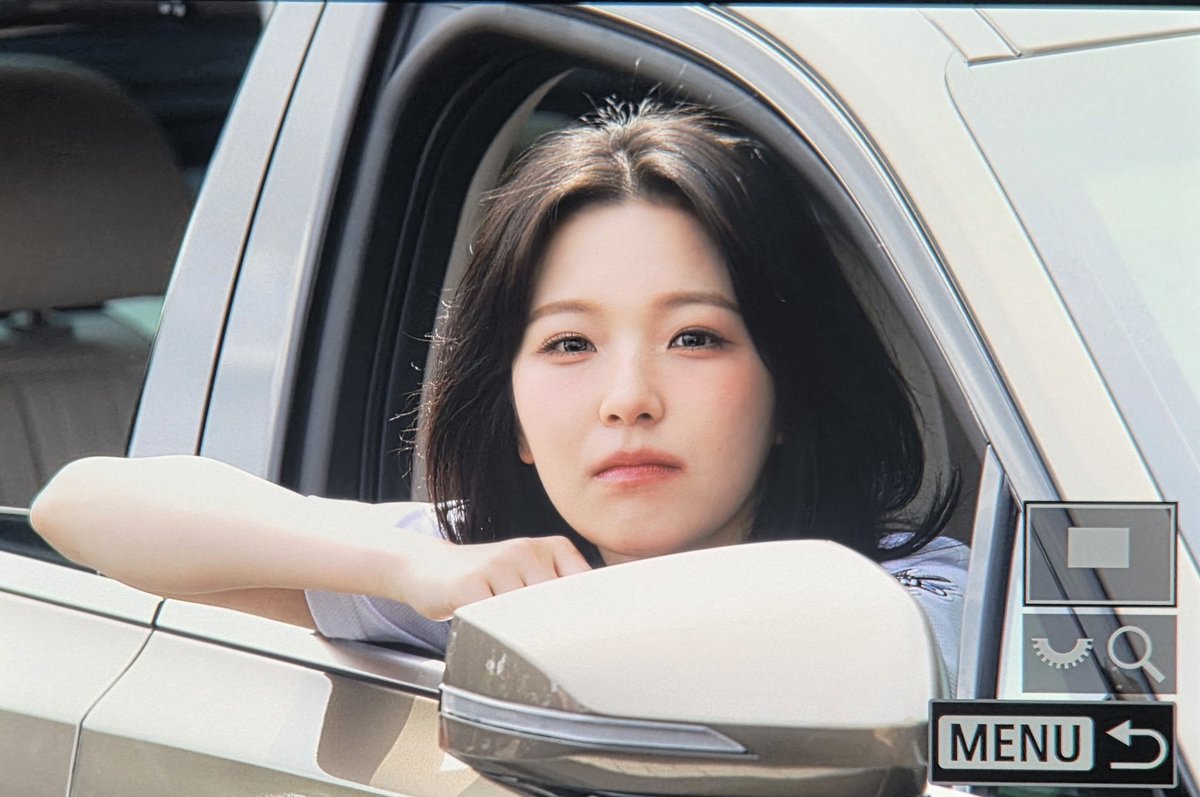jiheonpix's tweet photo. 250517 ♡ honey pow https://t.co/0roPNsTy6N