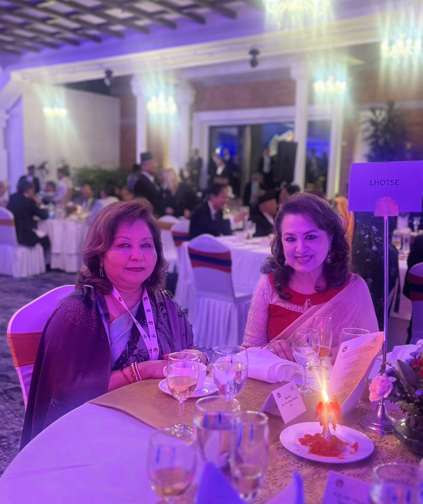 bandanarana2014's tweet photo. #SagarmathaSambaad last night 
Honored to attend the Gala dinner hosted by the Prime Minister 
#ClimateChangeDialogue #Nepal @Arzuranadeuba @kpsharmaoli https://t.co/3VQEGWLAiL